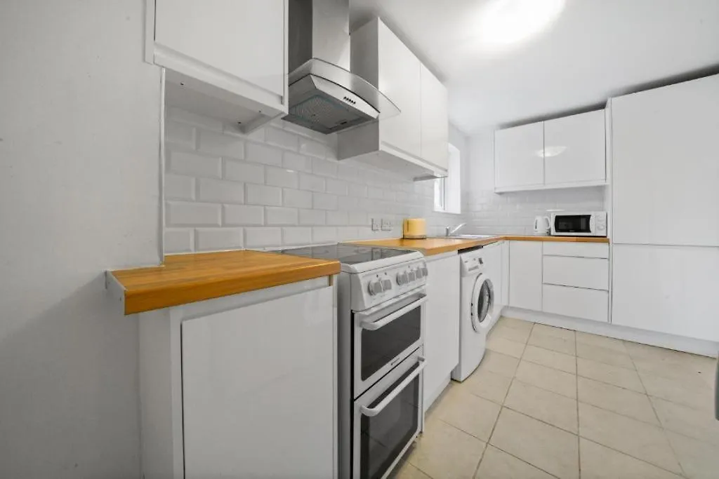 1 Bed Apartment In London Bridge Tower Bridge Free Parking - Perfect For Long Stay